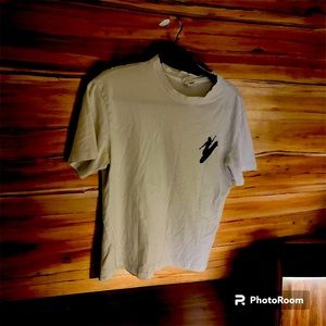 Tee shirt size small women waves logo by H&M